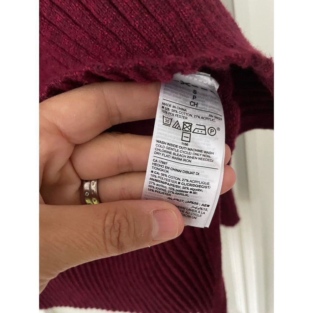 Old Navy maroon and black heather v-neck sweater S - Picture 4 of 4